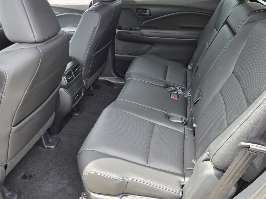 Certified 2024 Honda Passport EX-L image 11