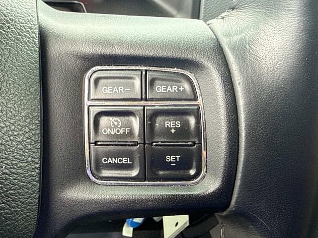 Used 2018 RAM 1500 SLT AWD/4WD image 16