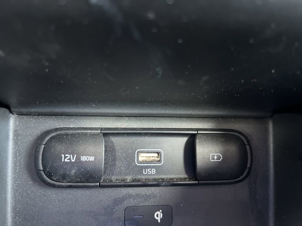 Certified 2022 Kia Telluride S image 18