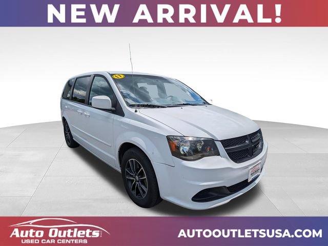 Used 2017 Dodge Grand Caravan SE FWD image 1