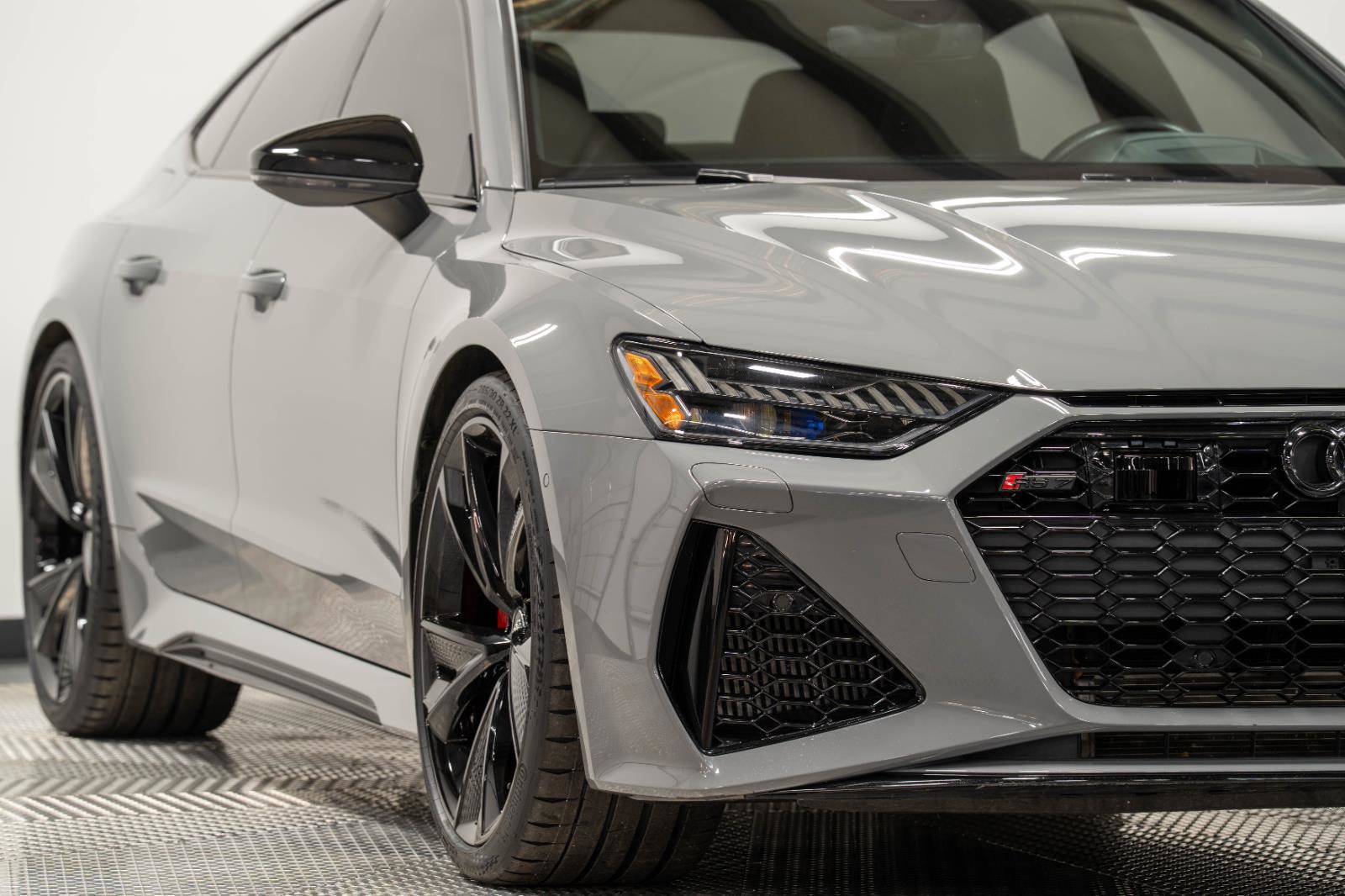 Used 2021 Audi RS 7 Sportback w/ Black Optic Package image 2