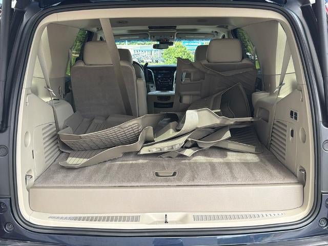 Used 2019 Cadillac Escalade Premium Luxury RWD image 18