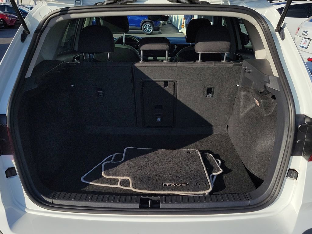 Used 2023 Volkswagen Taos S w/ IQ Drive S Package image 9