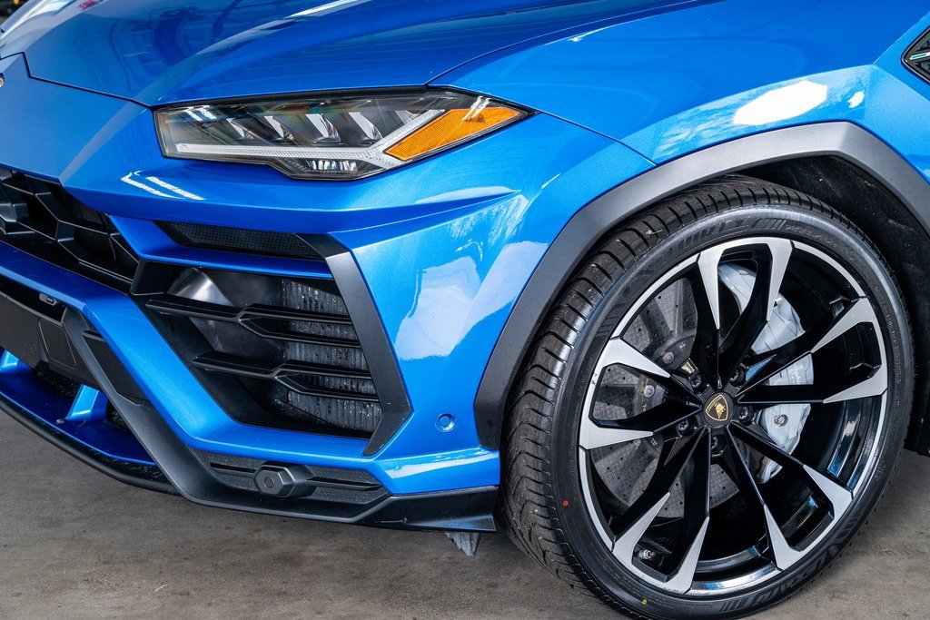 Used 2019 Lamborghini Urus image 12