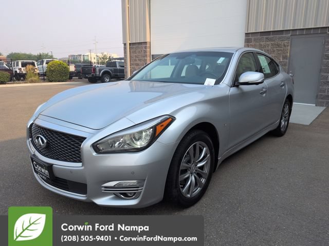 Used 2016 INFINITI Q70 3.7 w/ Deluxe Touring Package AWD/4WD image 7