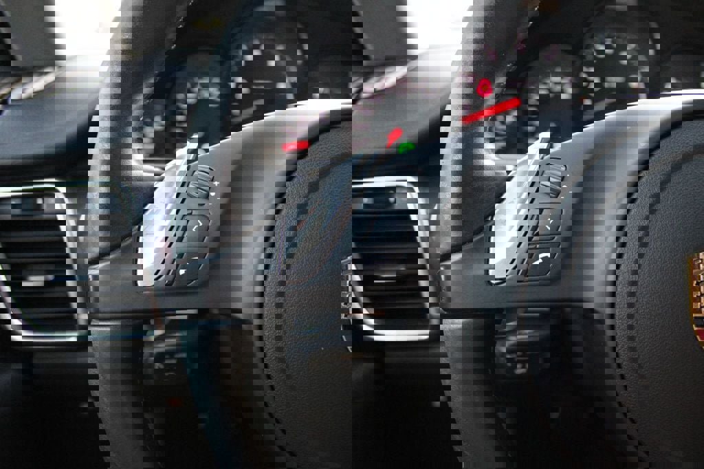 Used 2016 Porsche Panamera Edition image 25