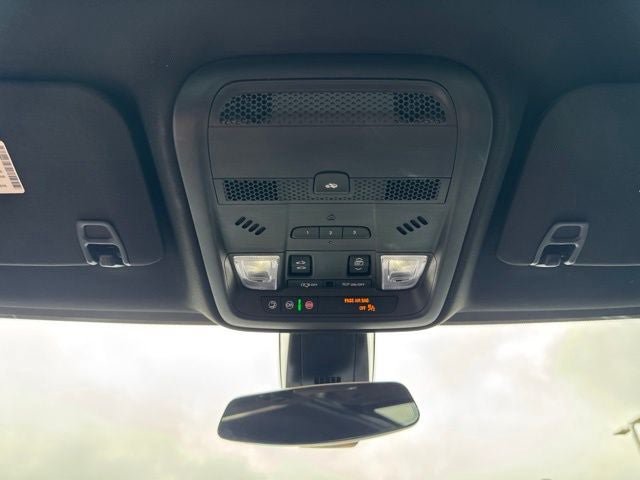 Used 2025 Cadillac XT5 Premium Luxury AWD/4WD image 14