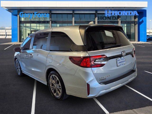 Certified 2025 Honda Odyssey Touring image 3