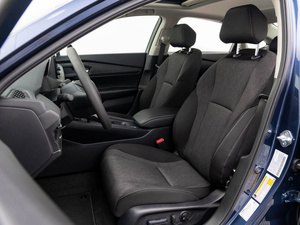 Certified 2025 Honda Accord SE image 13