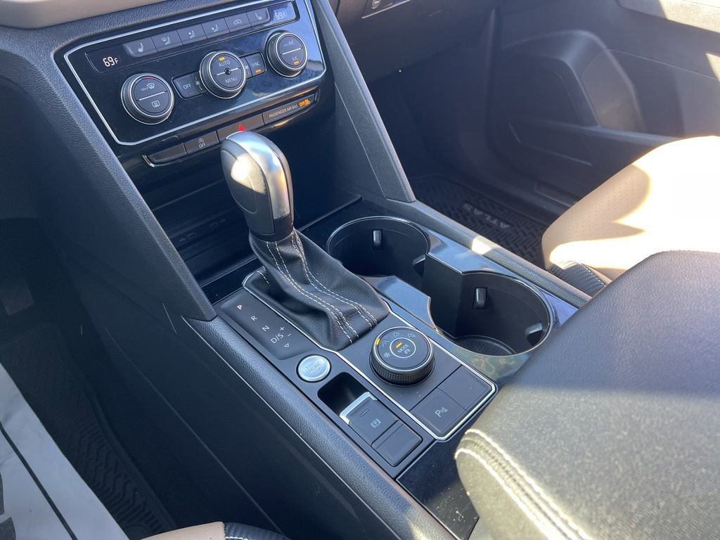 Used 2023 Volkswagen Atlas Cross Sport SE image 20