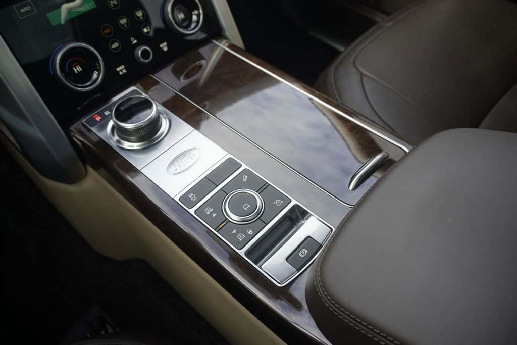 Used 2021 Land Rover Range Rover Westminster Edition image 14