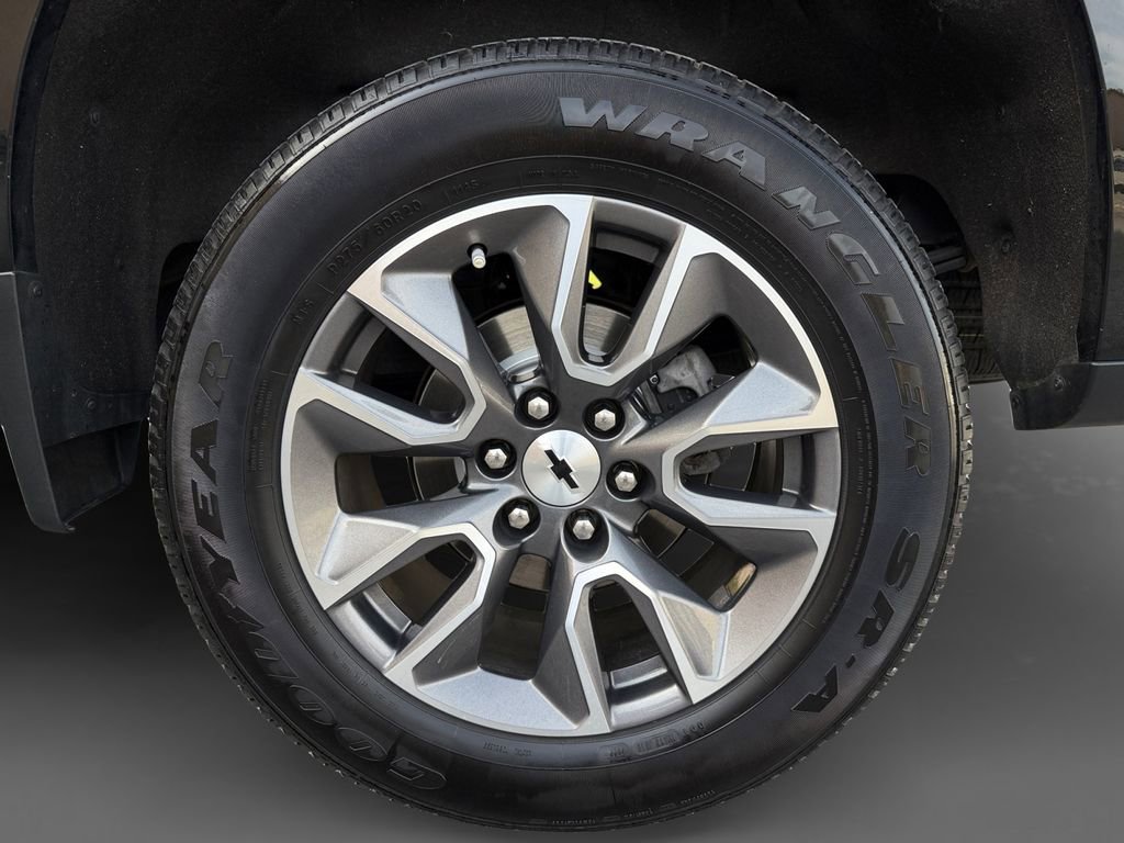 Used 2021 Chevrolet Silverado 1500 RST w/ Convenience Package II AWD/4WD image 11
