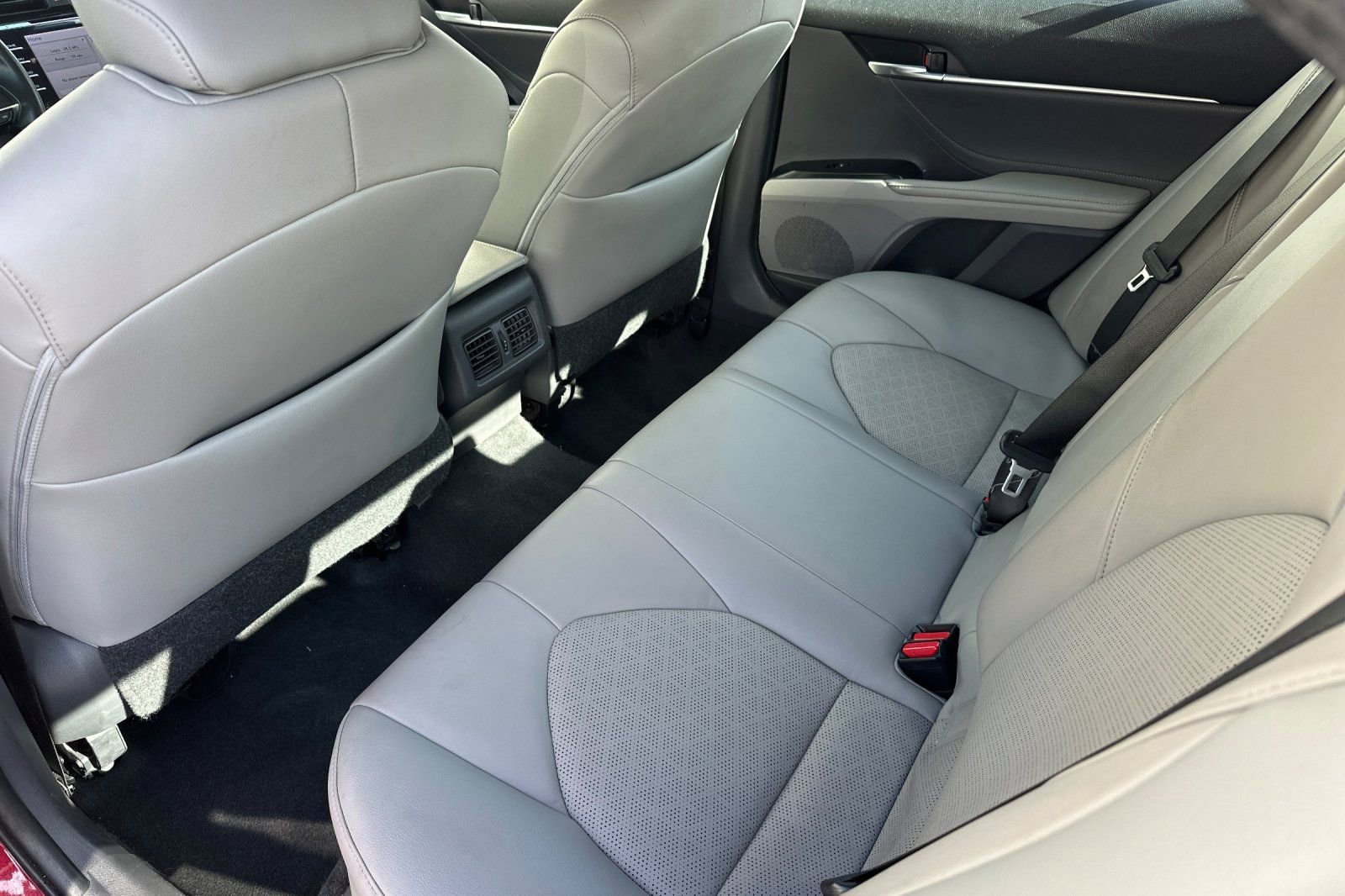 Used 2018 Toyota Camry XSE w/ Audio Package FWD image 13