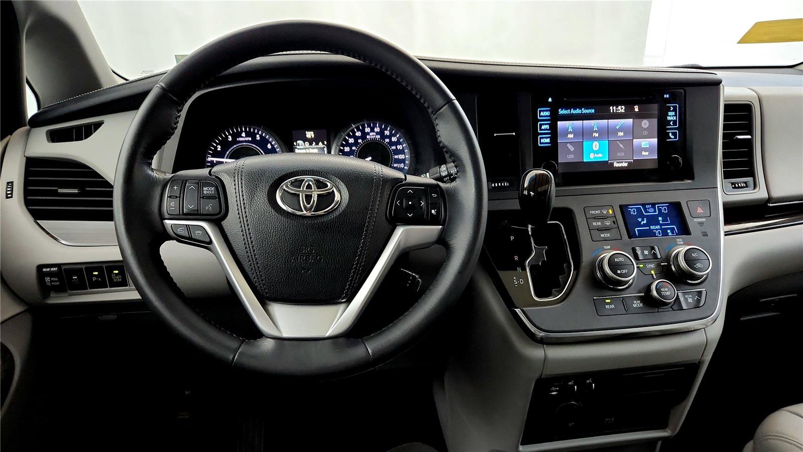 Used 2016 Toyota Sienna XLE Premium w/ Protection Package AWD/4WD image 29