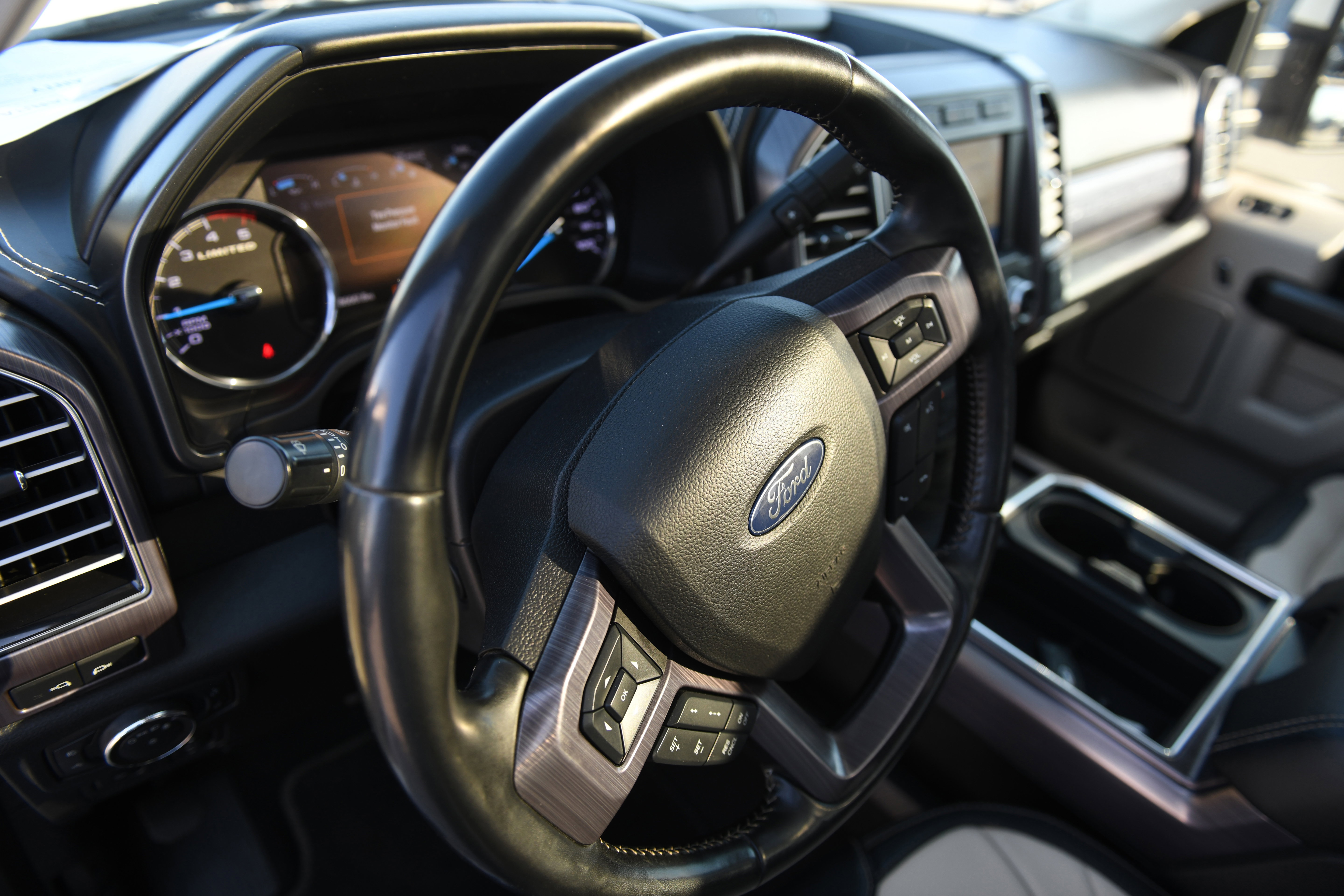 Used 2020 Ford F250 Limited image 23