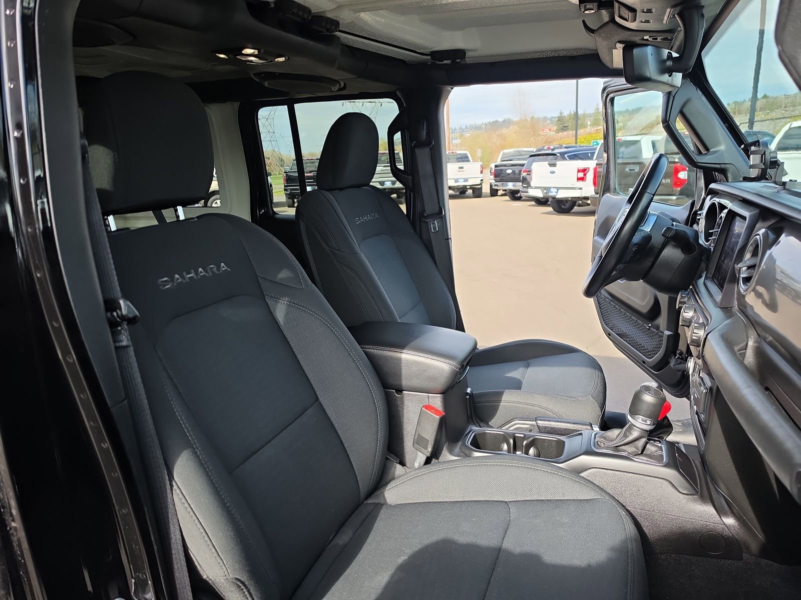 Used 2020 Jeep Wrangler Unlimited Sahara w/ Uconnect 4C Nav & Sound Group image 21
