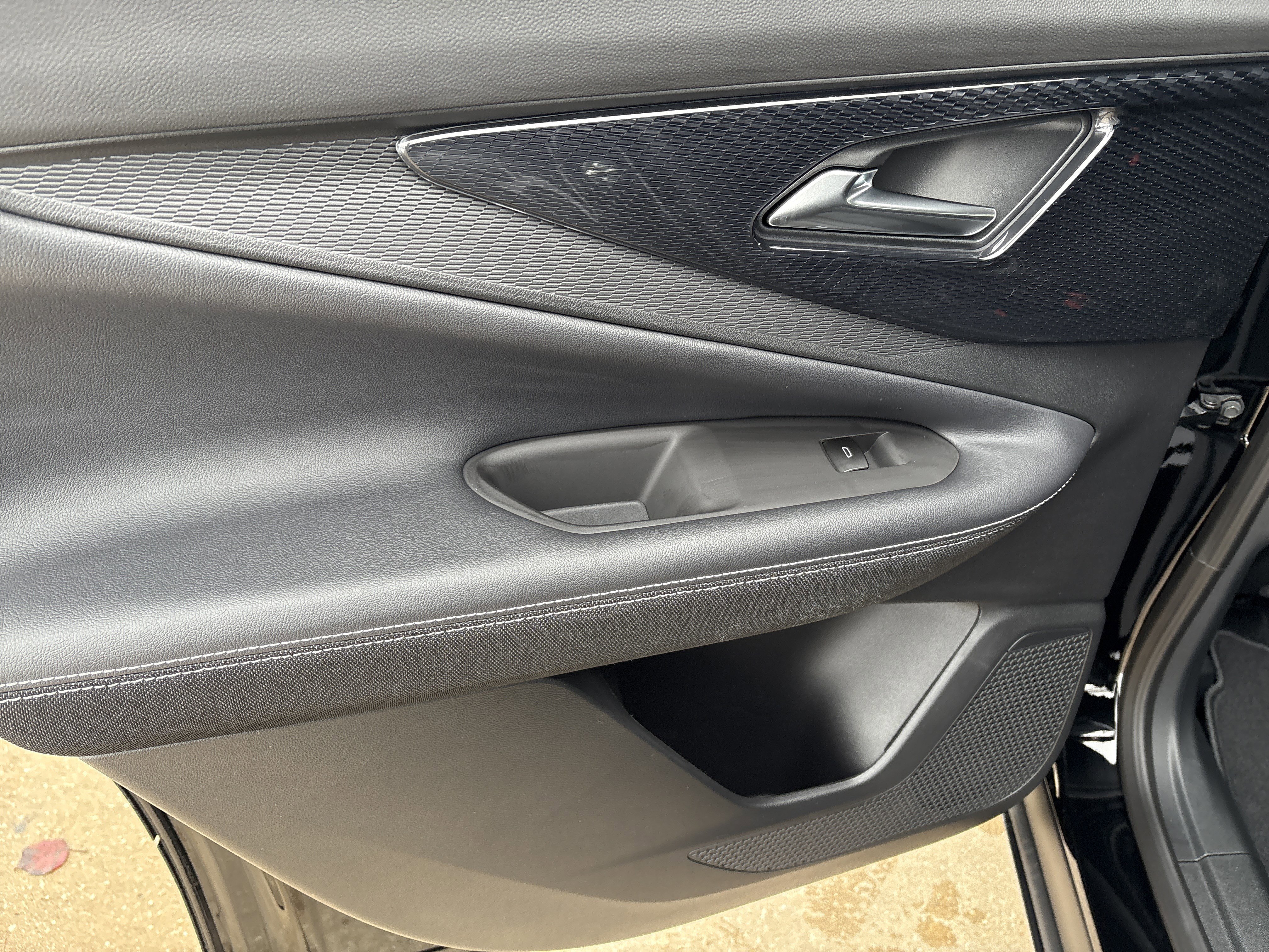 New 2026 Chevrolet Blazer EV LT image 12