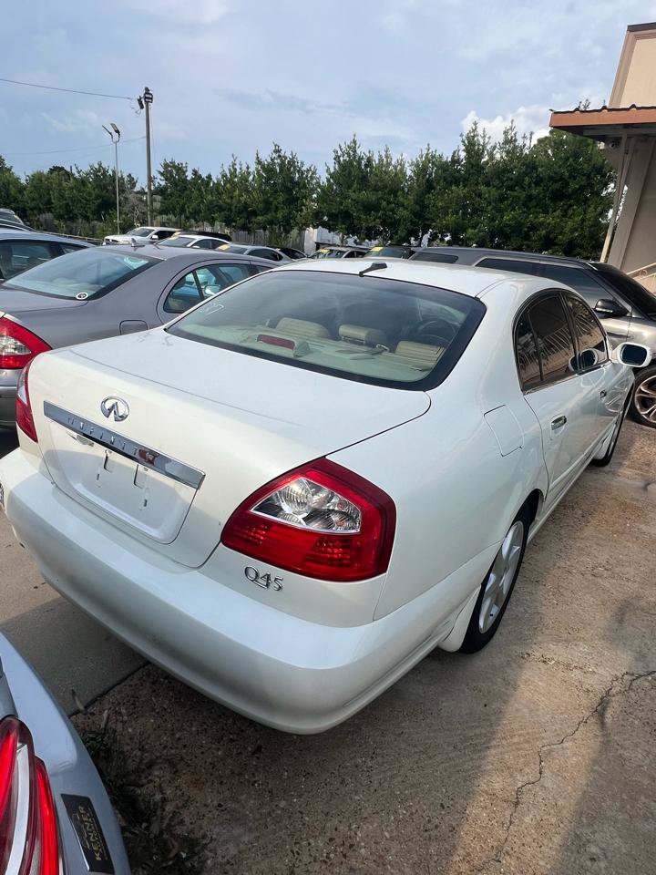 Used 2004 INFINITI Q45 Luxury RWD image 4