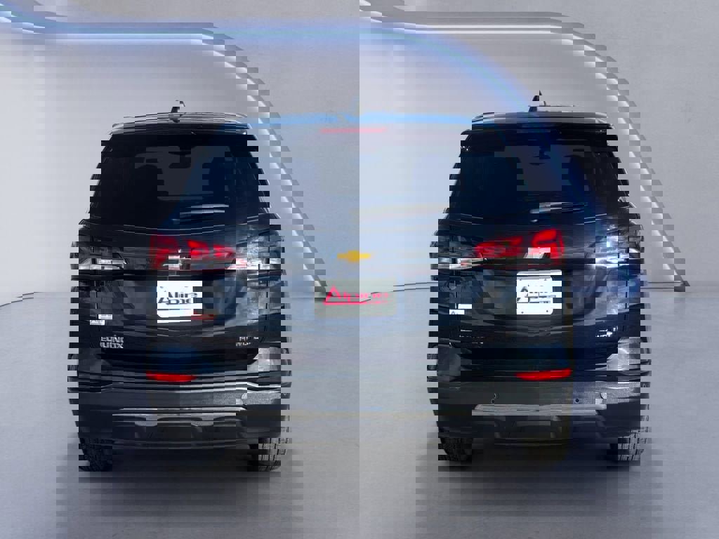 Used 2024 Chevrolet Equinox LT image 4