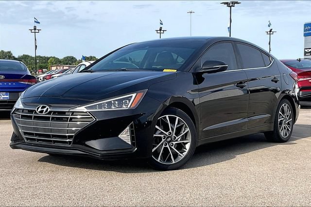 Used 2020 Hyundai Elantra Limited FWD image 3