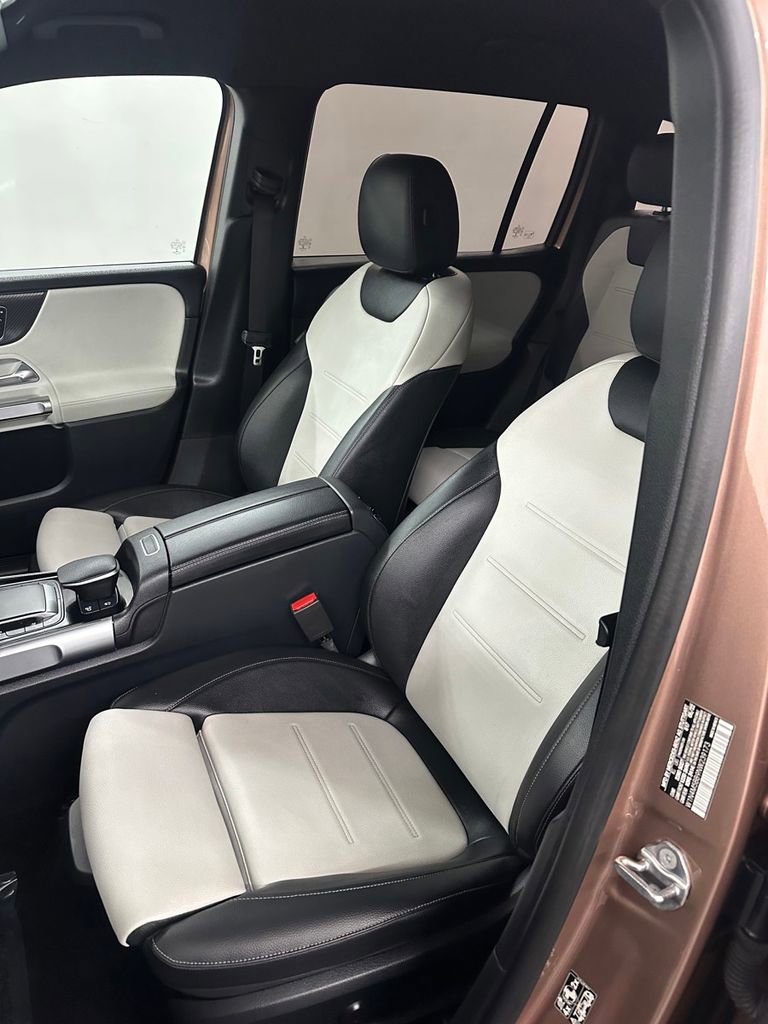 Used 2022 Mercedes-Benz GLB 35 AMG 4MATIC image 12