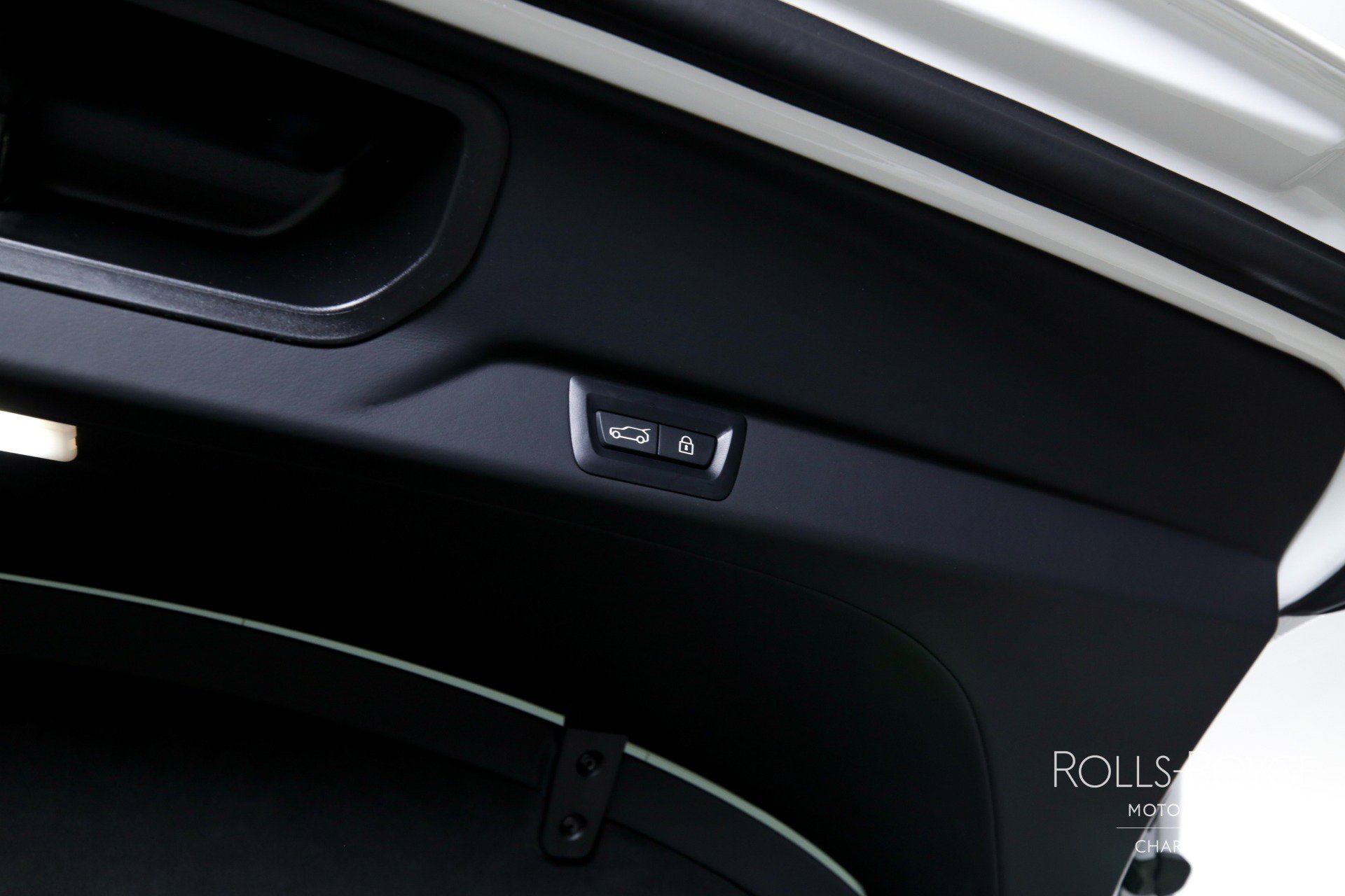 Certified 2025 Rolls-Royce Cullinan image 26