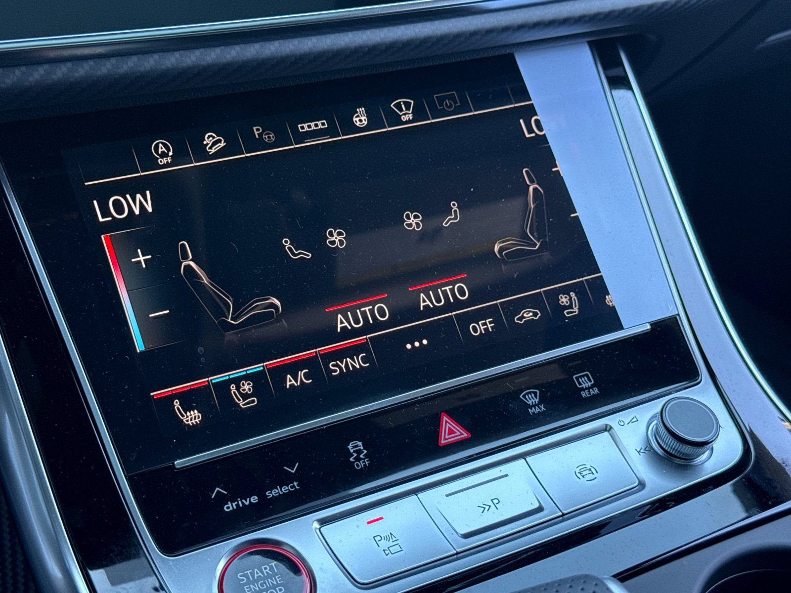 New 2026 Audi SQ8 Prestige AWD/4WD image 21