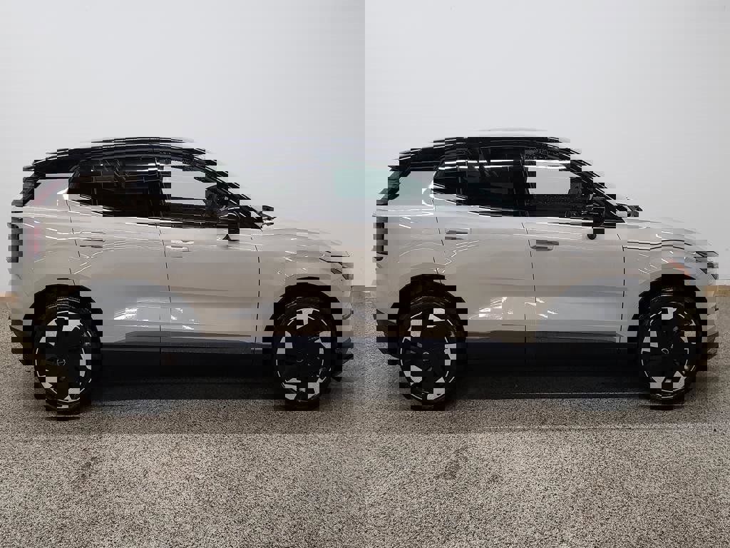 New 2026 Volvo EX30 Plus image 2