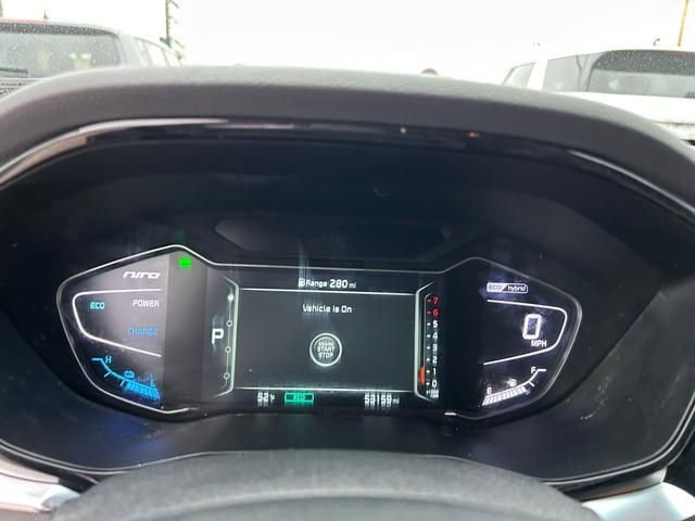 Used 2022 Kia Niro LXS w/ Digital Cluster Package image 23