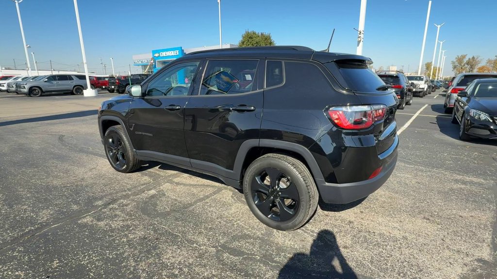 Used 2021 Jeep Compass Latitude w/ Sun and Sound Group AWD/4WD image 6
