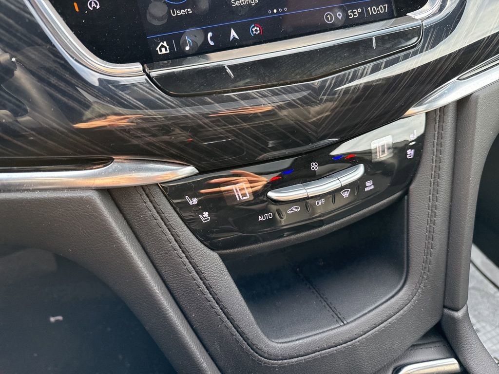 Used 2024 Cadillac XT6 Premium Luxury w/ Technology Package image 13