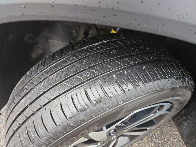 Used 2023 Chevrolet TrailBlazer RS w/ Convenience Package image 28