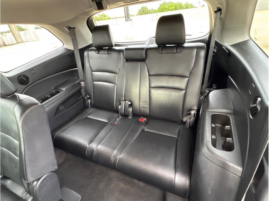 Used 2017 Honda Pilot EX-L image 12