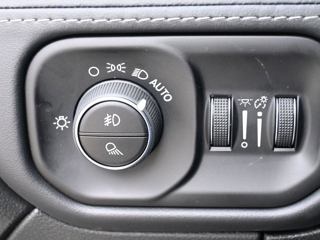 New 2026 RAM 3500 Limited image 24