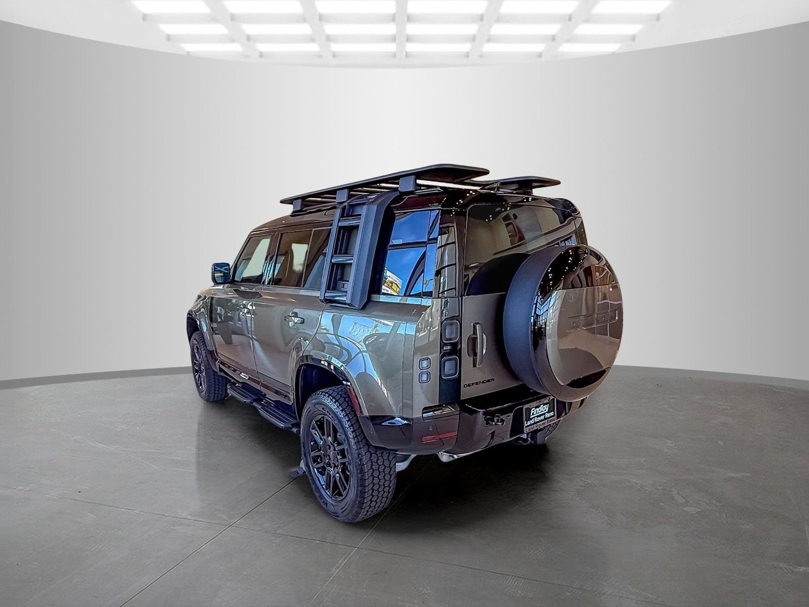 New 2026 Land Rover Defender 110 X-Dynamic SE AWD/4WD image 3