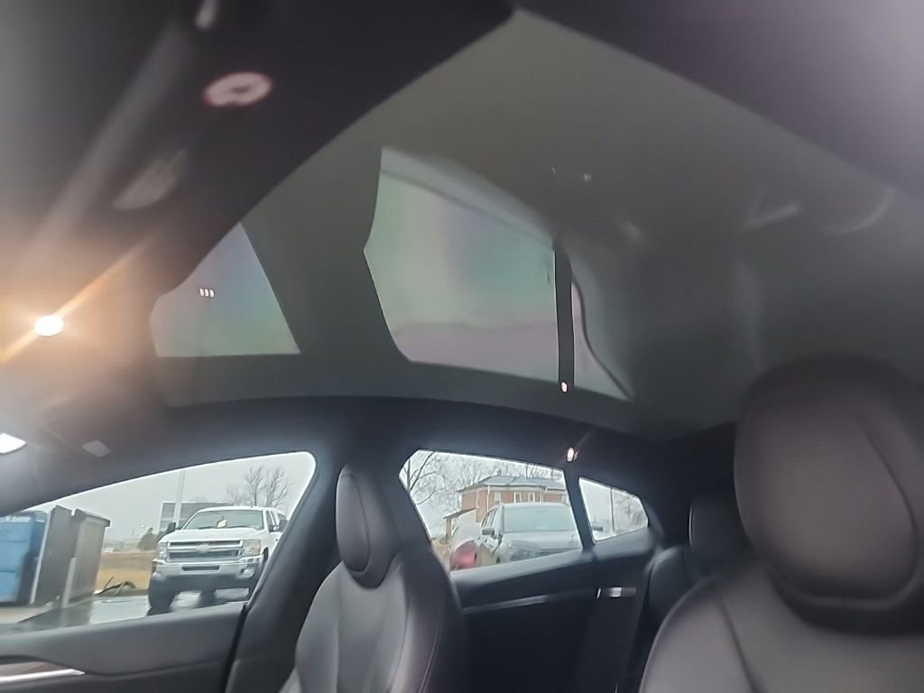 Used 2022 Tesla Model S image 13