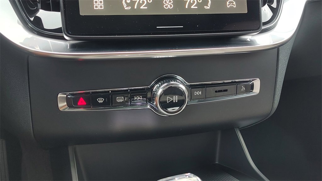 New 2026 Volvo XC90 B6 Plus image 23