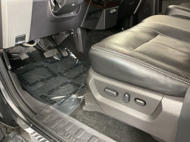 Used 2016 Ford F350 Lariat w/ Lariat Ultimate Package AWD/4WD image 15