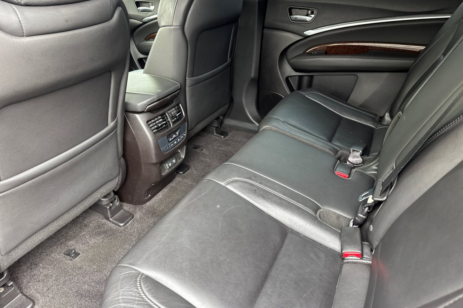 Used 2018 Acura MDX w/ Technology Package FWD image 28