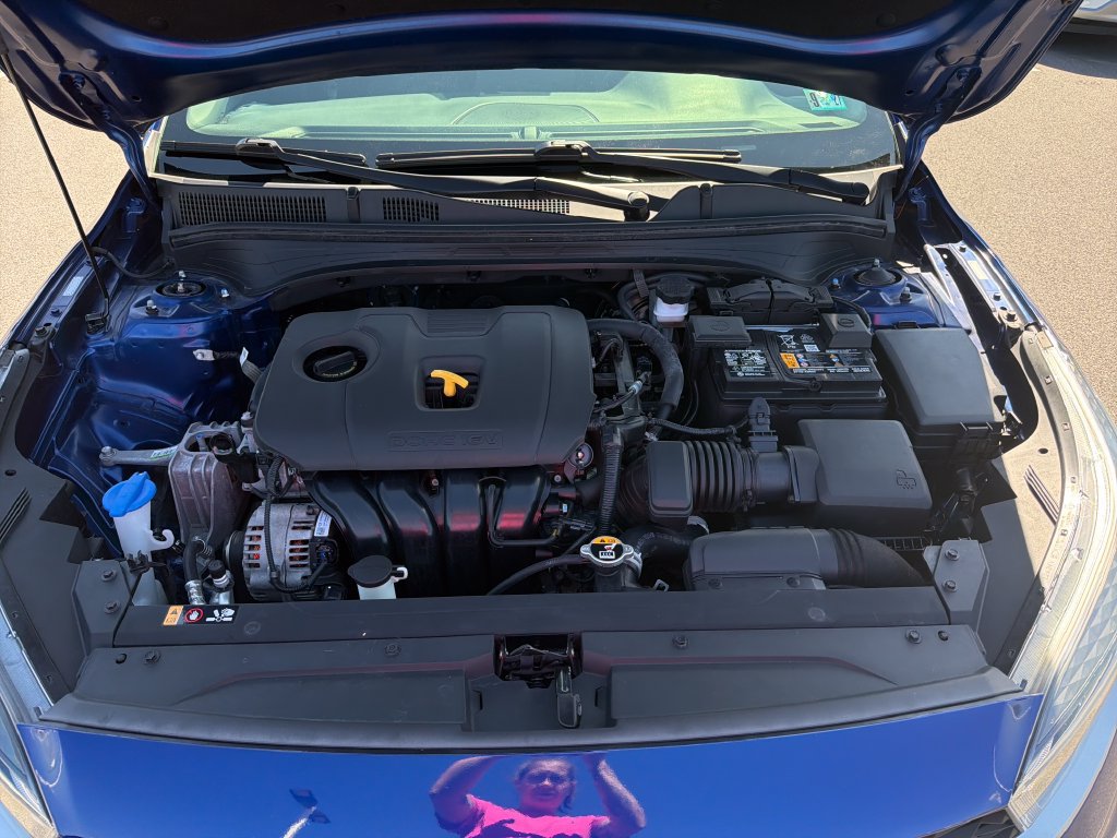 Used 2022 Kia Forte LXS w/ LXS Technology Package FWD image 11