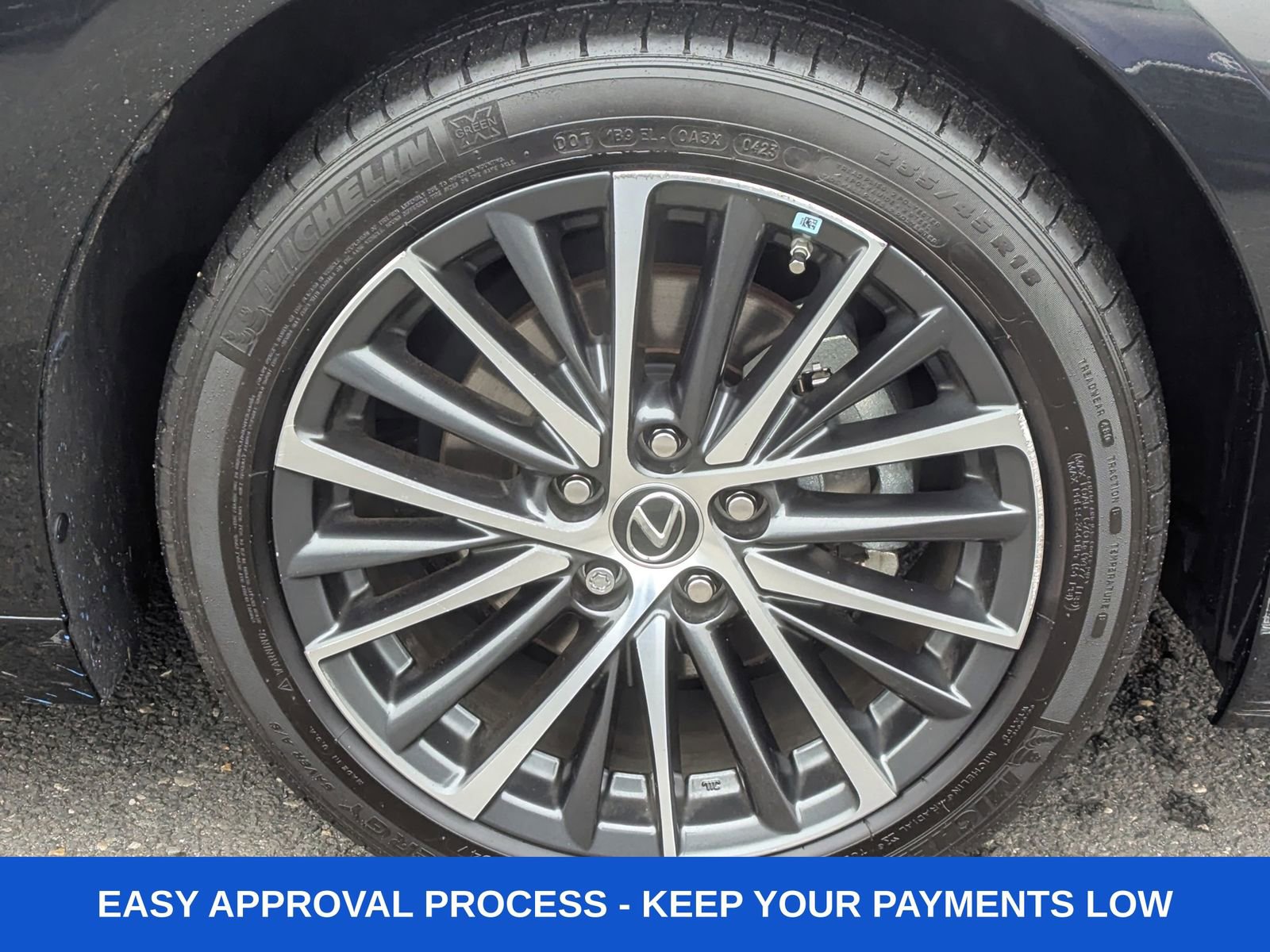 Used 2023 Lexus ES 300h w/ Premium Package image 12