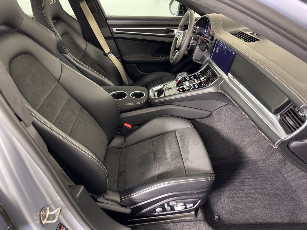Certified 2019 Porsche Panamera GTS w/ Assistance Package AWD/4WD image 30