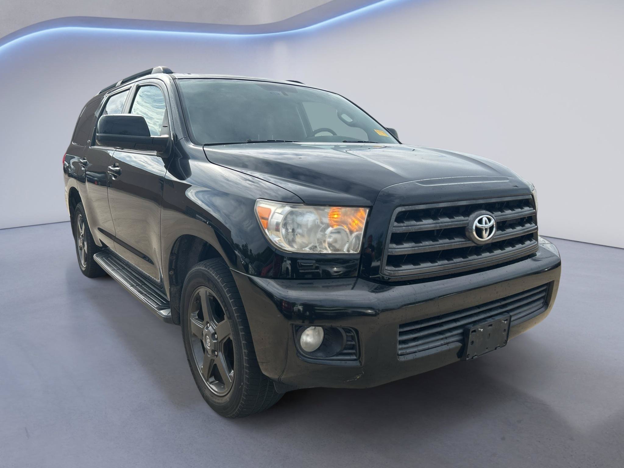 Used 2014 Toyota Sequoia SR5 w/ Sport Appearance Package RWD image 5