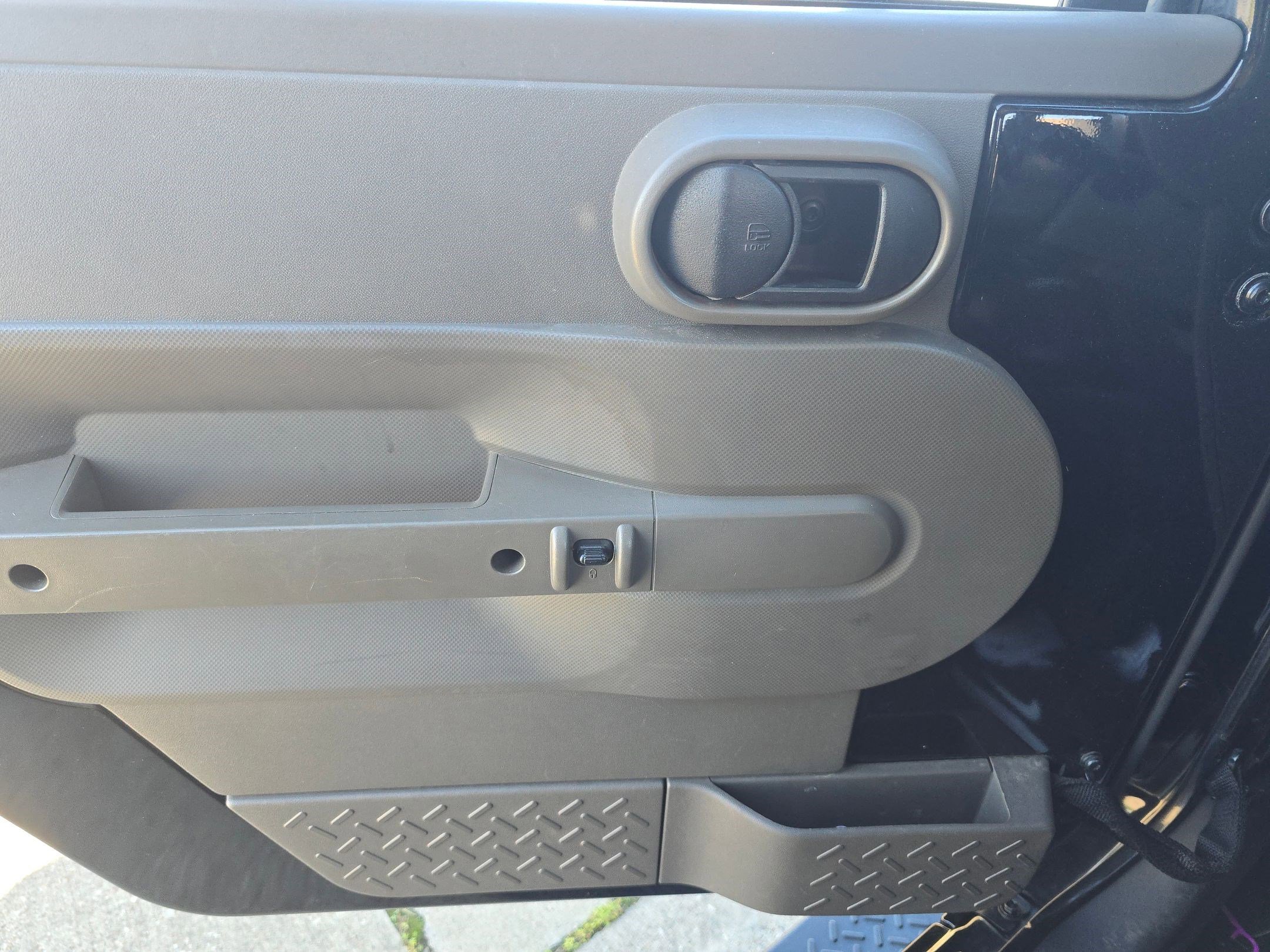 Used 2013 Ford F150 XLT w/ XLT Chrome Pkg image 12