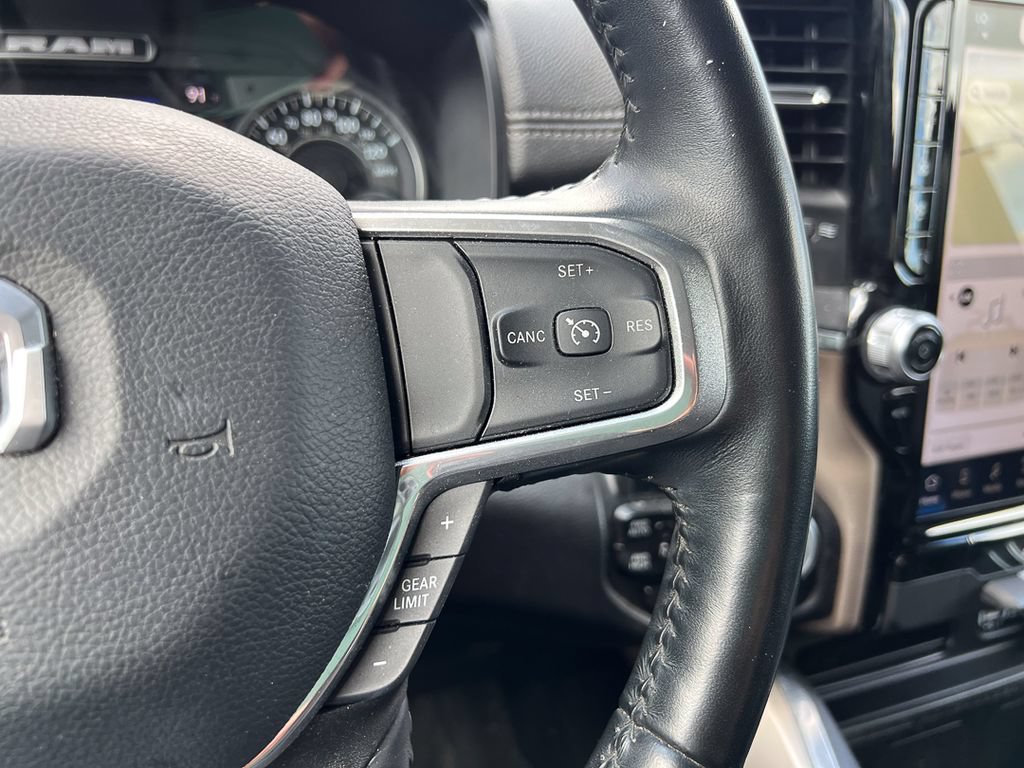 Used 2022 RAM 1500 Laramie AWD/4WD image 22