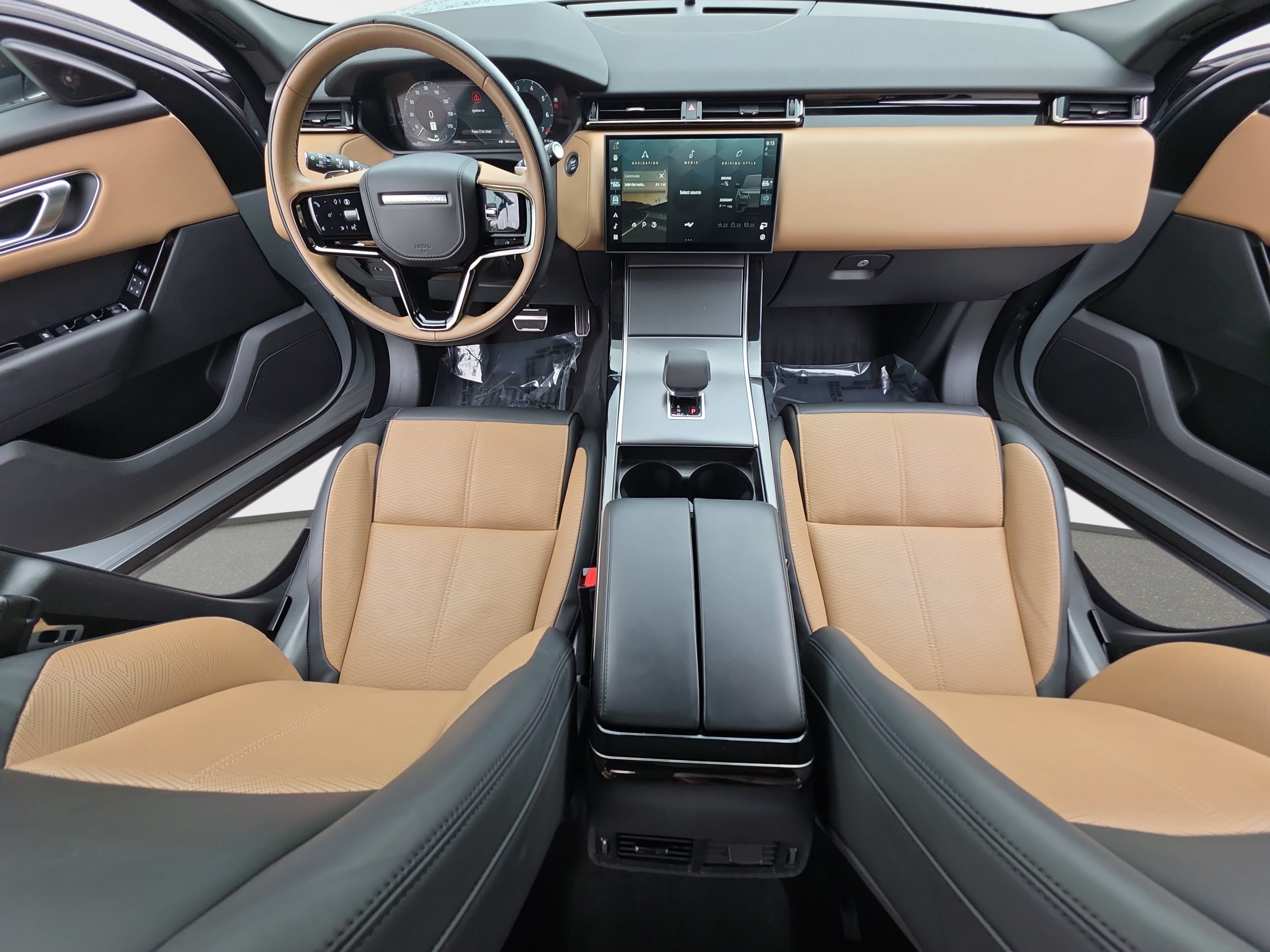 Used 2025 Land Rover Range Rover Velar Dynamic HSE AWD/4WD image 9