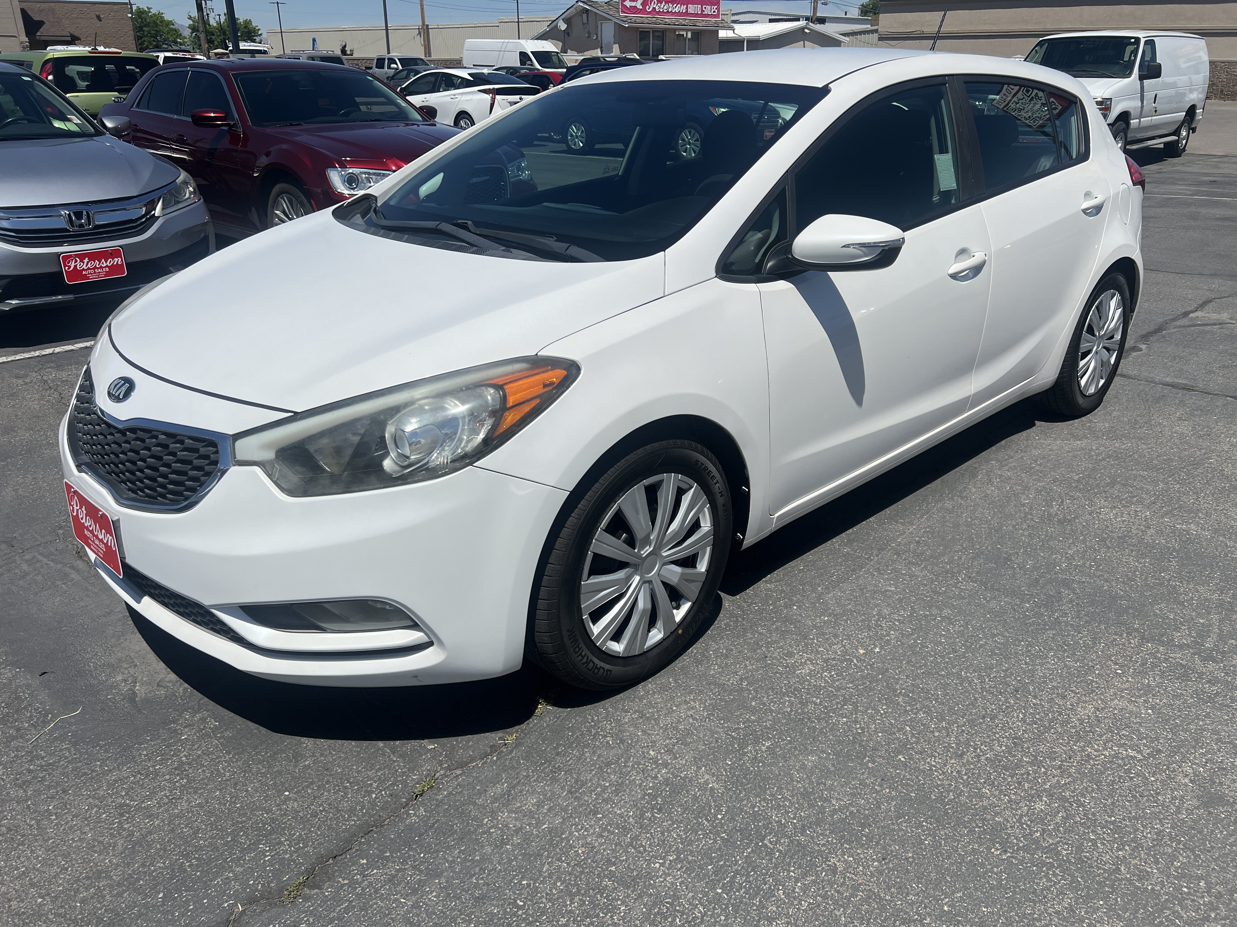 Used 2016 Kia Forte LX FWD image 2