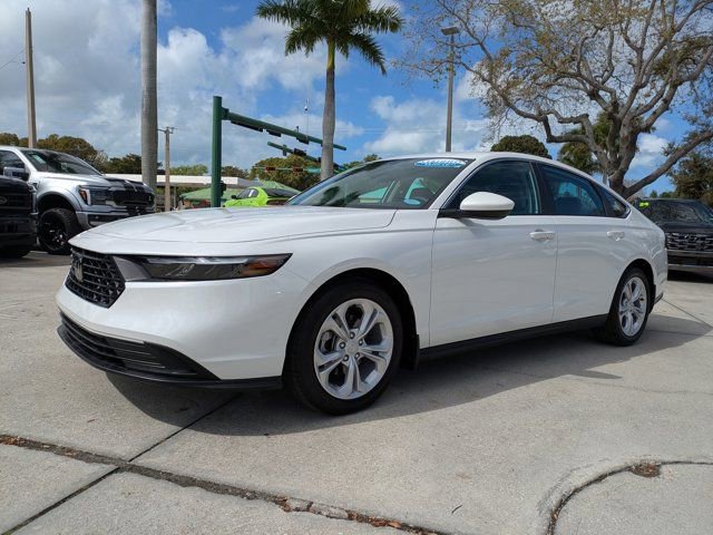 Used 2025 Honda Accord LX image 3