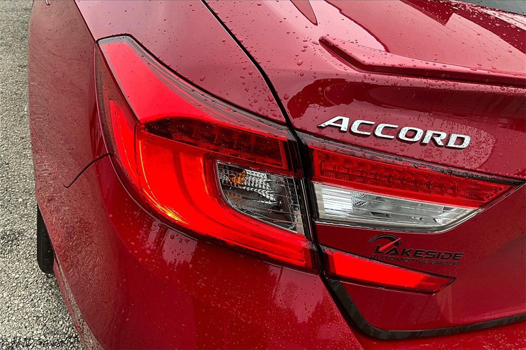 Used 2018 Honda Accord Sport image 21