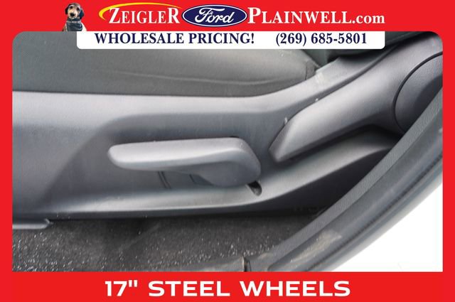 Used 2025 Toyota RAV4 LE image 12